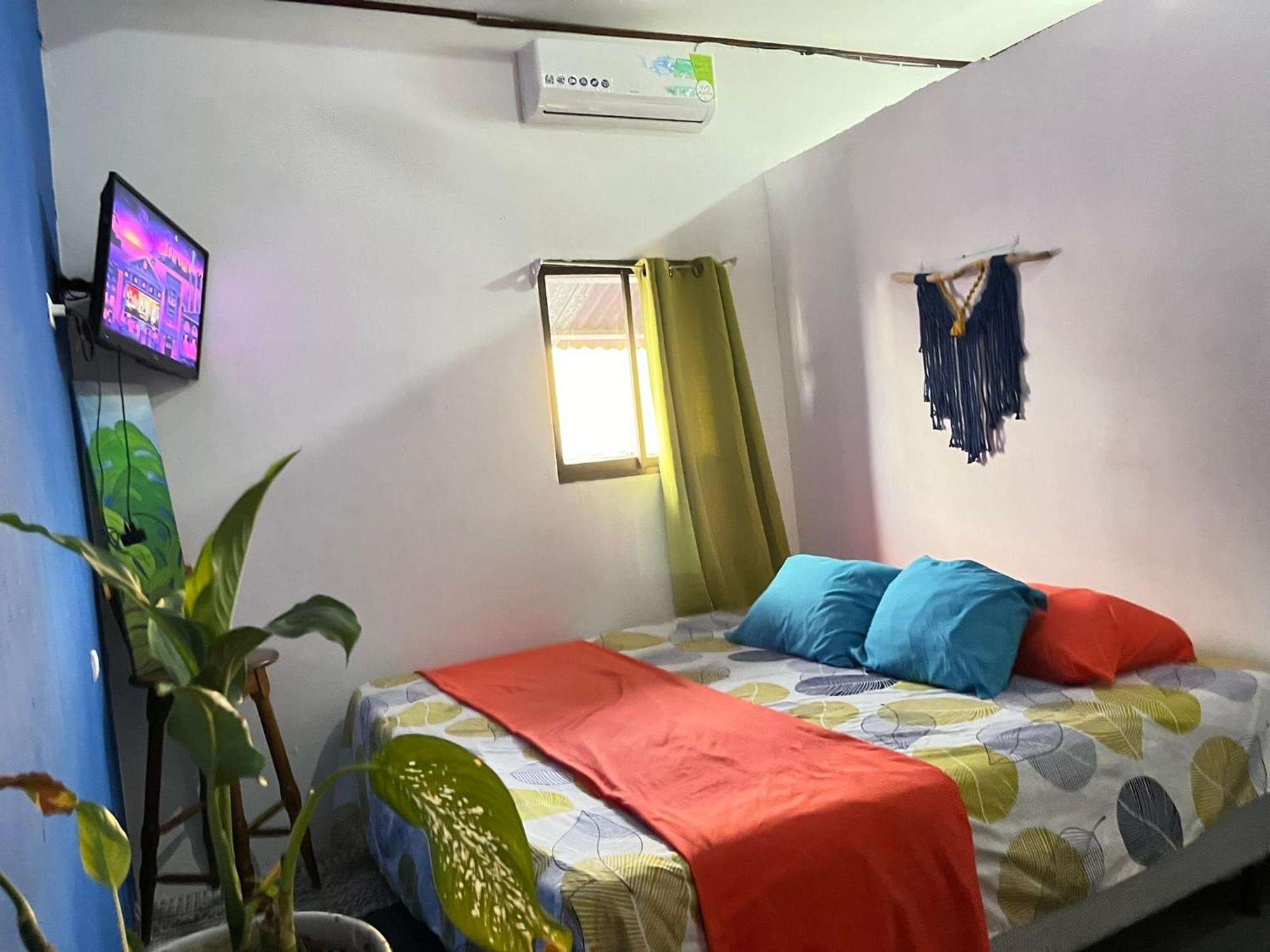 Passifloras Hostel Quepos Exterior photo